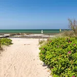 Villa Schmidt Apartments - Strandhaus direkt am Meer mit Sauna, Sport und Dünengarten IV