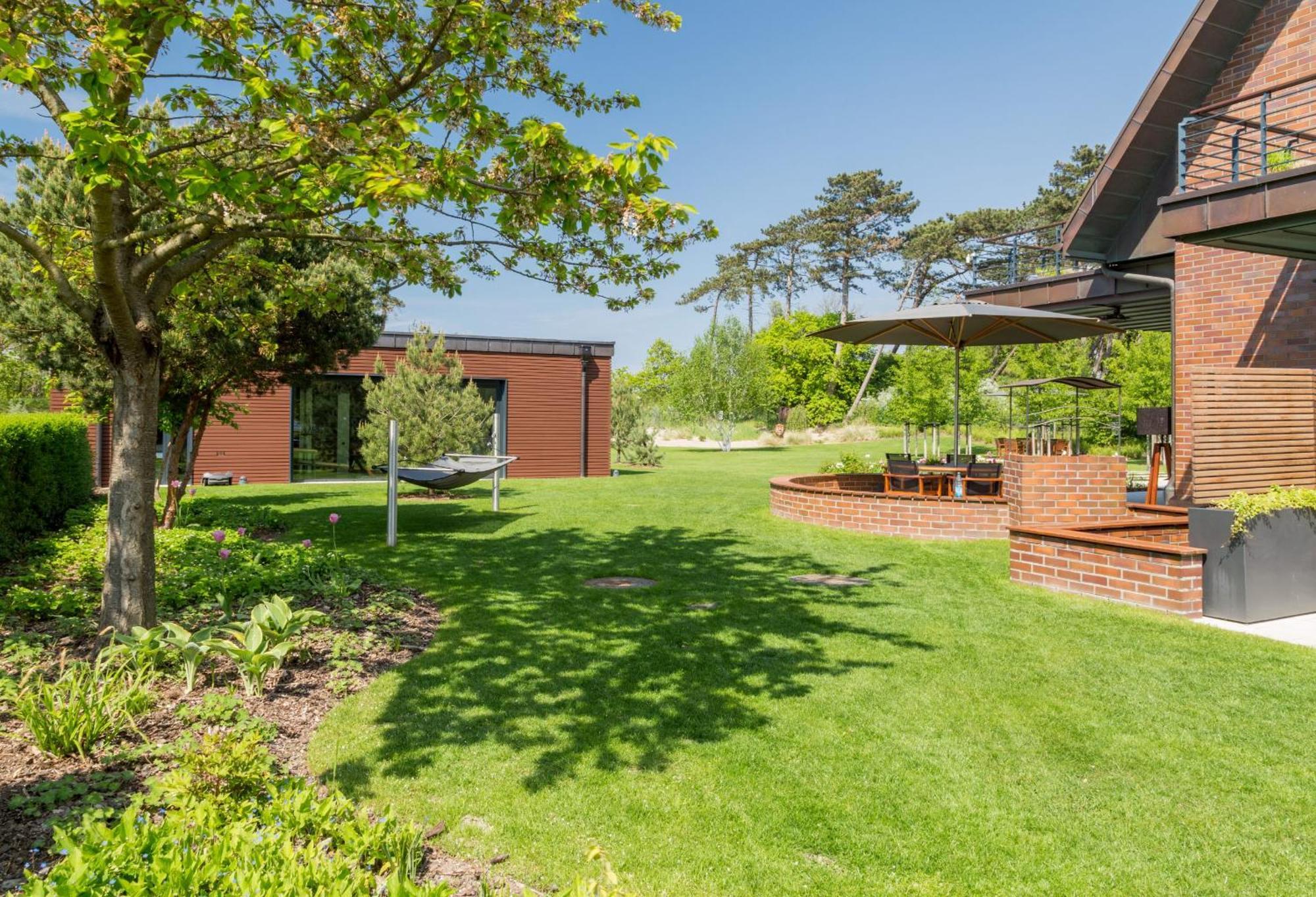 Schmidt - Strandhaus Direkt Am Mit Sauna, Sport Und Duenengarten Iv * Rostock